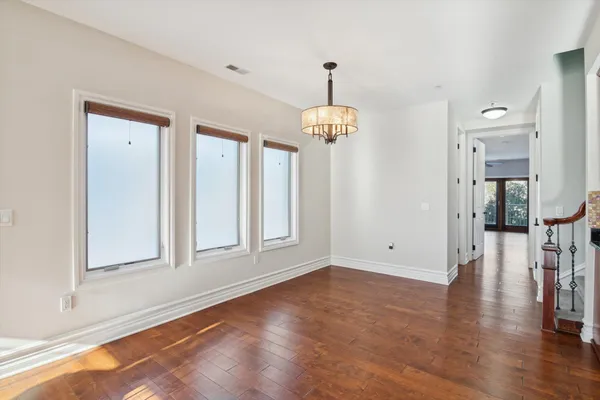 $4,100 | 934 West Huron Street, Ann Arbor, MI 48103