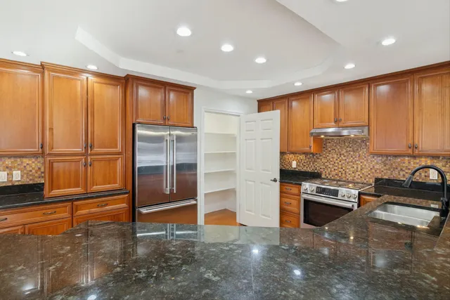 $4,100 | 934 West Huron Street, Ann Arbor, MI 48103