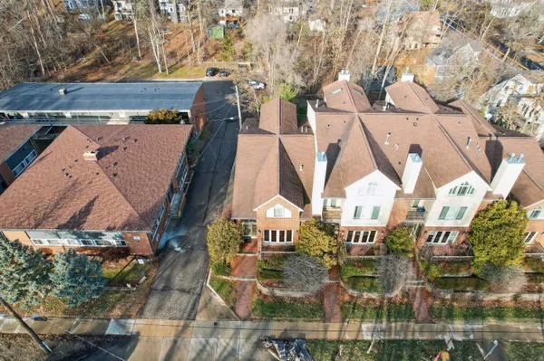 $4,100 | 934 West Huron Street, Ann Arbor, MI 48103