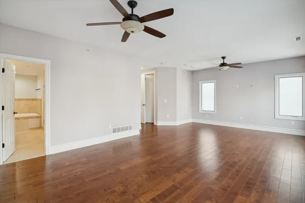 $4,100 | 934 West Huron Street, Ann Arbor, MI 48103