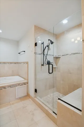 $4,100 | 934 West Huron Street, Ann Arbor, MI 48103