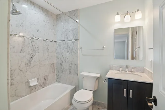 $4,100 | 934 West Huron Street, Ann Arbor, MI 48103