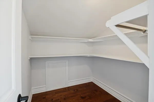 $4,100 | 934 West Huron Street, Ann Arbor, MI 48103