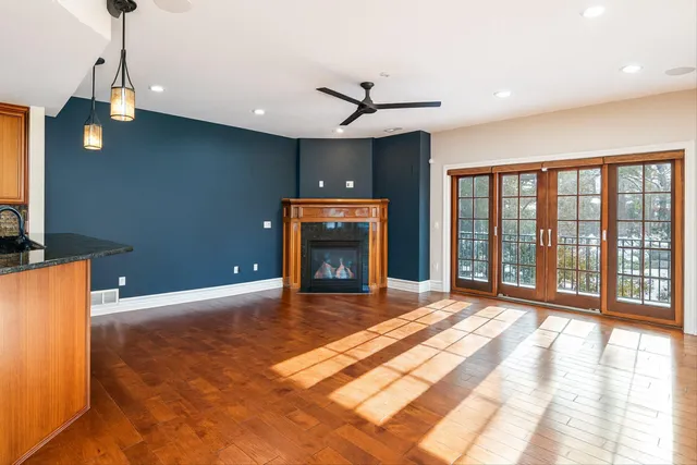 $4,100 | 934 West Huron Street, Ann Arbor, MI 48103