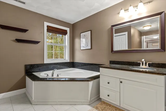 $570,000 | 37 Dugout Road, Unit B, Hudson, NH 03051