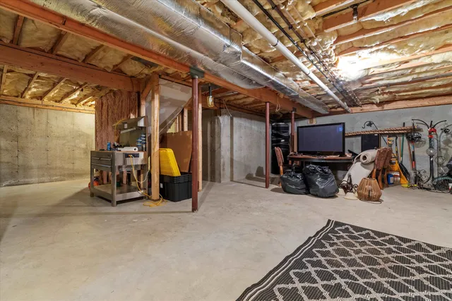 $570,000 | 37 Dugout Road, Unit B, Hudson, NH 03051