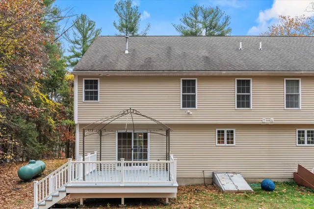 $570,000 | 37 Dugout Road, Unit B, Hudson, NH 03051