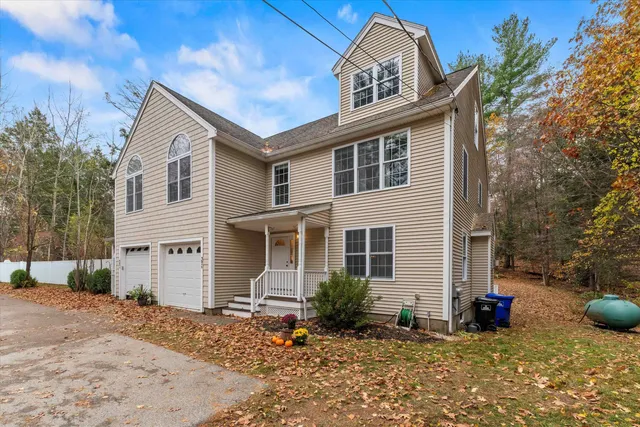 $570,000 | 37 Dugout Road, Unit B, Hudson, NH 03051