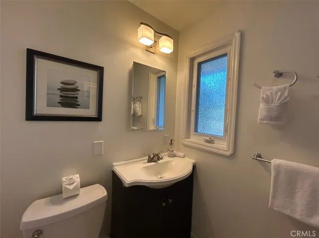 $5,850 | 5835 Babbitt Avenue, Encino, CA 91316