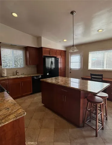 $5,850 | 5835 Babbitt Avenue, Encino, CA 91316