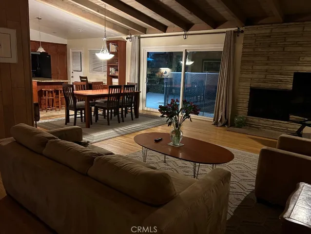 $5,850 | 5835 Babbitt Avenue, Encino, CA 91316