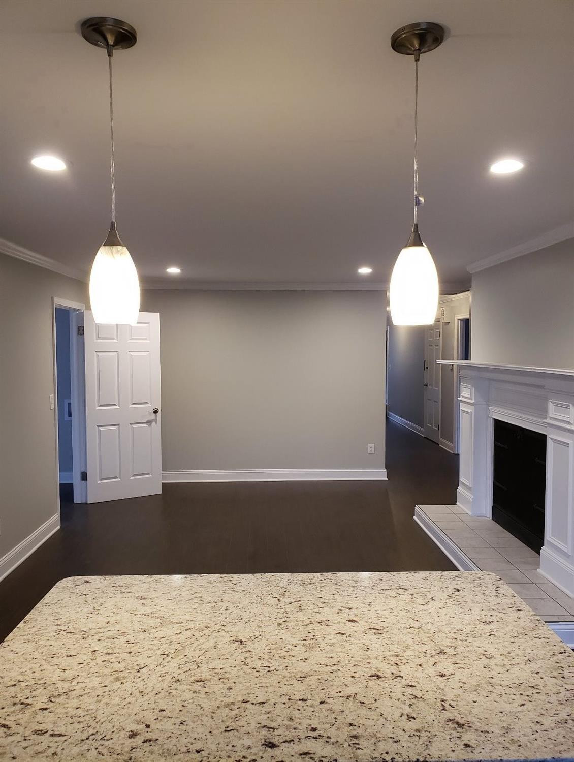 358 Westover Road Frankfort, KY 40601 - Photo 9 of 34 Open concept family room