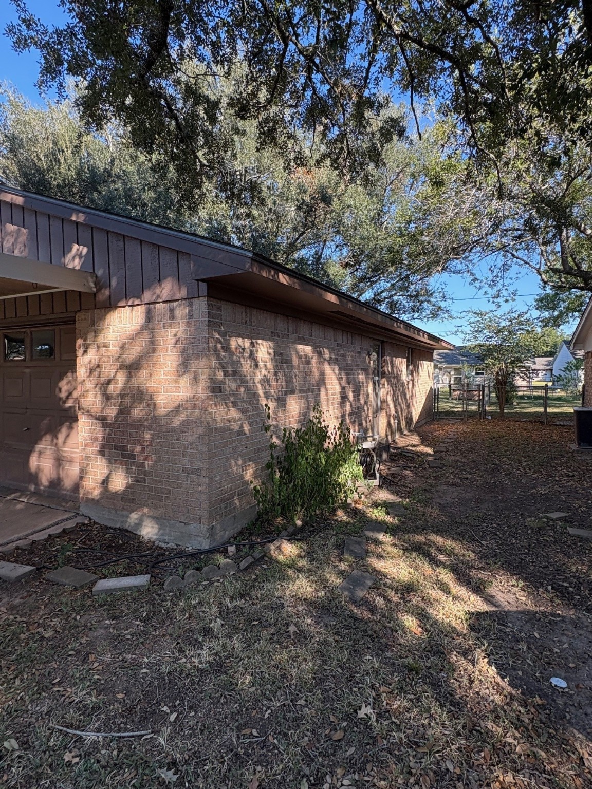 2126 Ripple Creek Drive Rosenberg, TX 77471 - Photo 2 of 21 a view of outdoor space and yard