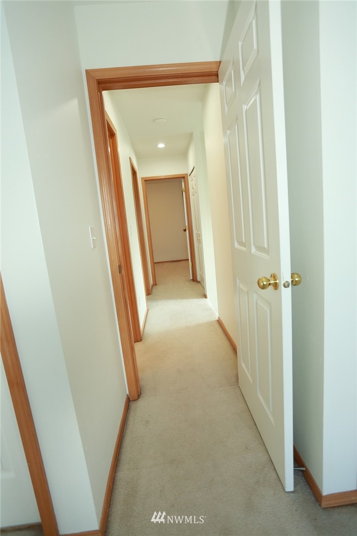 544 Wells Avenue North, Unit A Renton, WA 98057 - Photo 19 of 30 Gallery Image 19