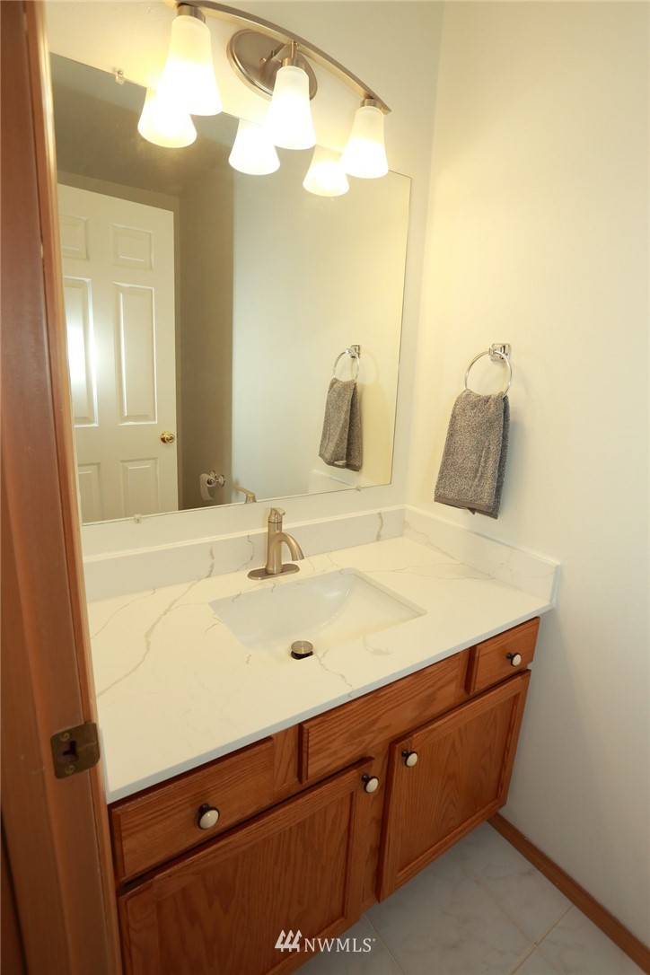 544 Wells Avenue North, Unit A Renton, WA 98057 - Photo 10 of 30 Gallery Image 10