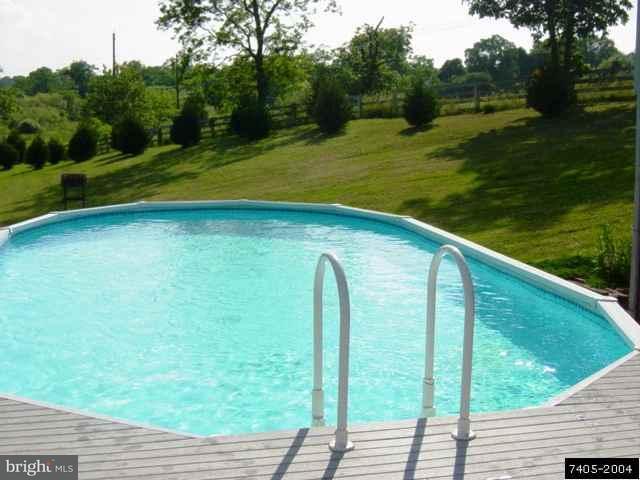 600 Mengus Mill Road Littlestown, PA 17340 - Photo 2 of 5