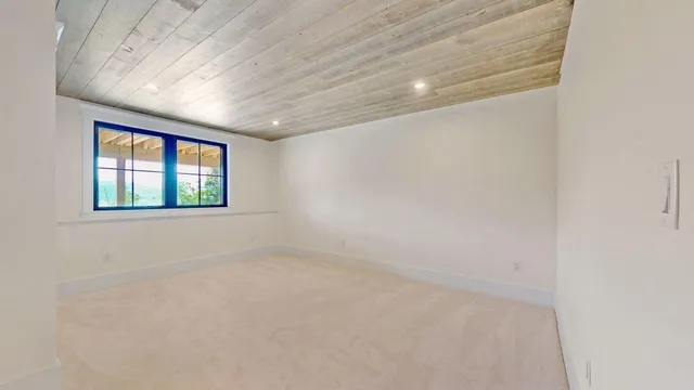 $1,975,000 | 33 Mount Will Drive, Newry, ME 04261