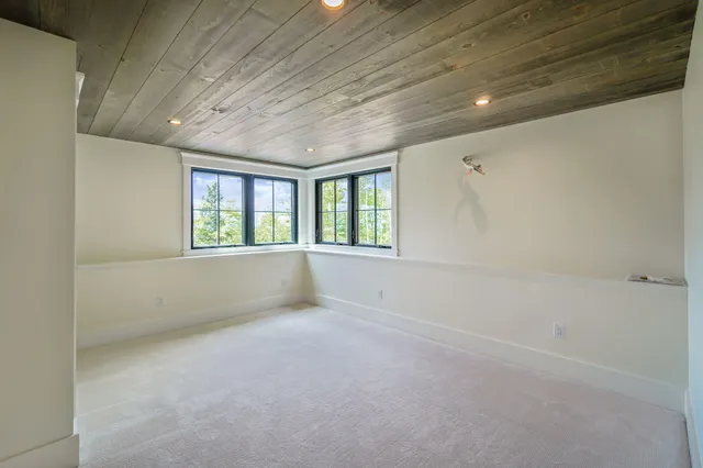 $1,975,000 | 33 Mount Will Drive, Newry, ME 04261