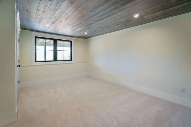 $1,975,000 | 33 Mount Will Drive, Newry, ME 04261