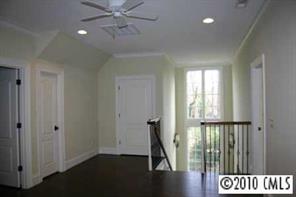 3007 Robin Road Charlotte, NC 28211 - Photo 8 of 8 Gallery Image 8