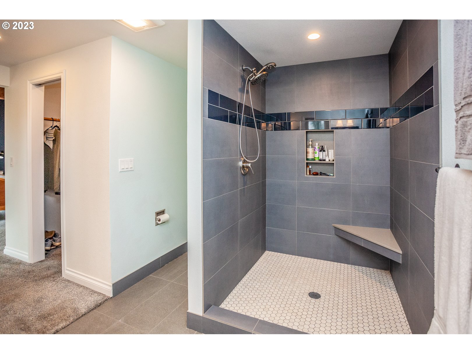 20451 South May Road Oregon City, OR 97045 - Photo 44 of 48 Bathroom