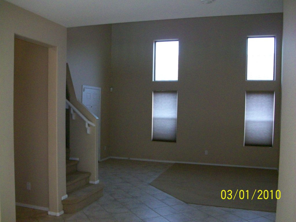4312 South Rim Court Gilbert, AZ 85297 - Photo 12 of 20 View of formal living room