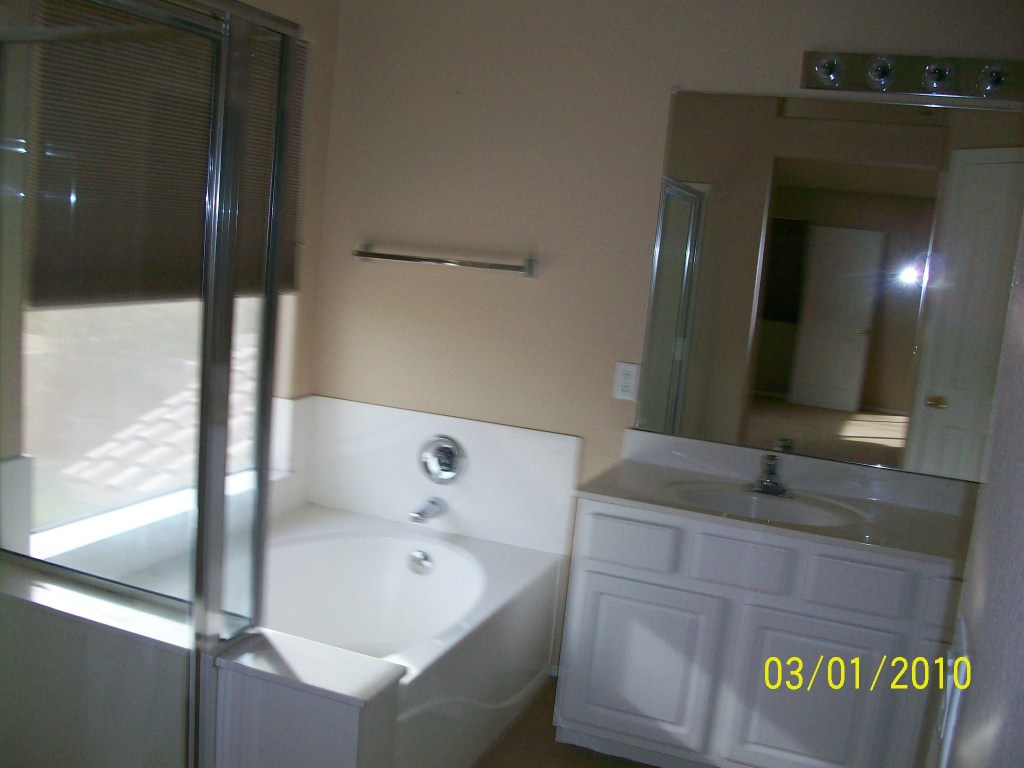 4312 South Rim Court Gilbert, AZ 85297 - Photo 19 of 20 Master bath