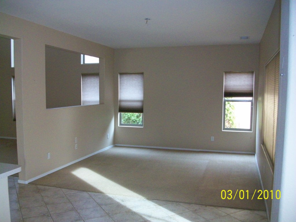 4312 South Rim Court Gilbert, AZ 85297 - Photo 6 of 20 Another view of the family room