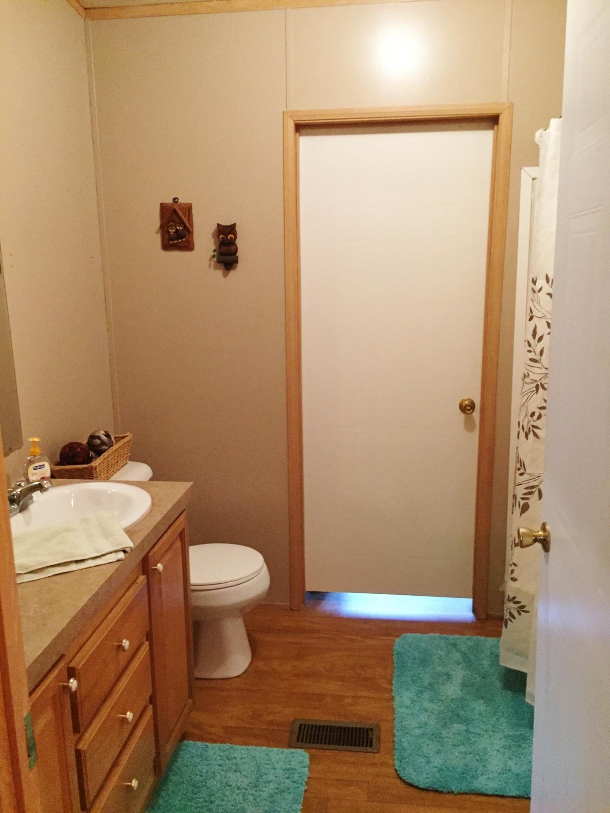 135 Raccoon Creek Road Crossville, TN 38572 - Photo 16 of 34 17-Guest Bath