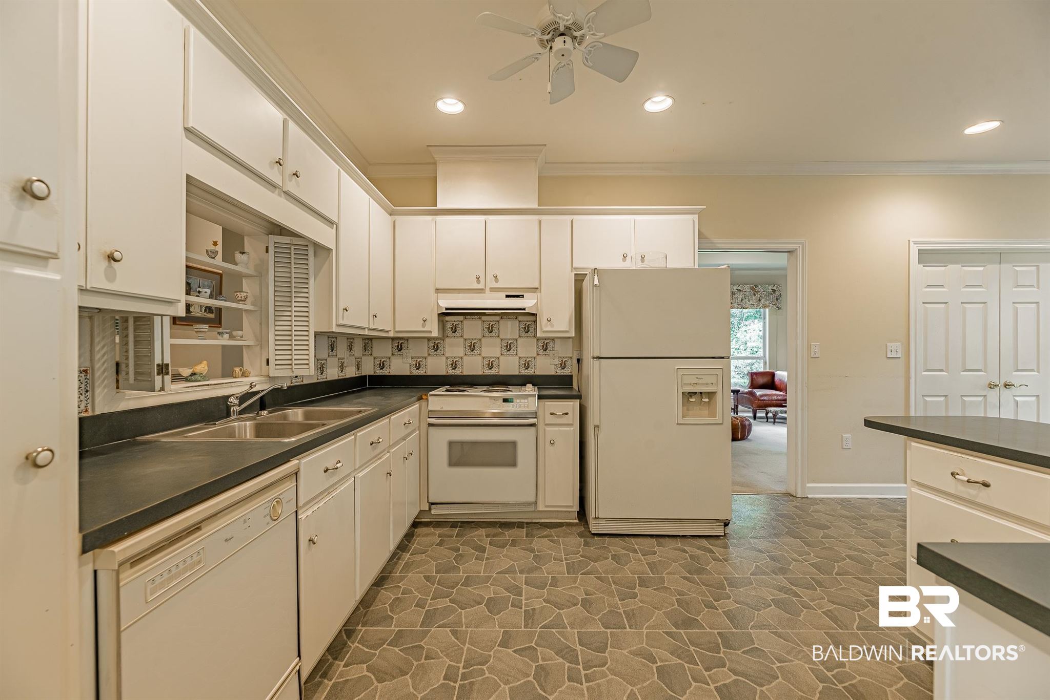 307 White Avenue Fairhope, AL 36532 - Photo 16 of 37