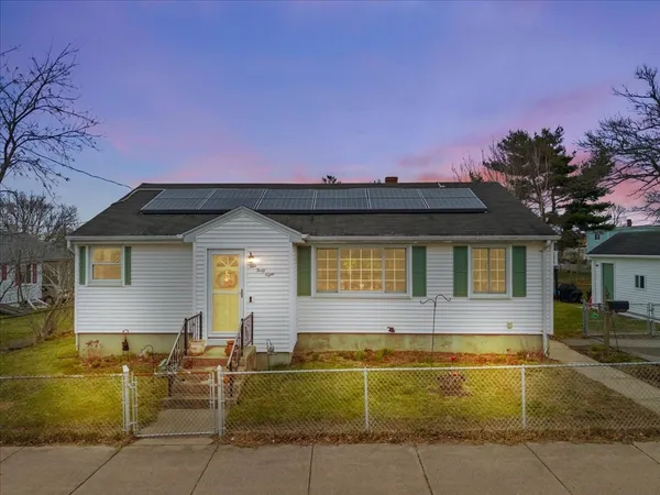 $459,900 | 548 Jefferson Street, Fall River, MA 02721