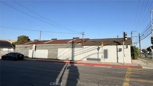 $1,399,999 | 11601 Artesia Boulevard, Artesia, CA 90701