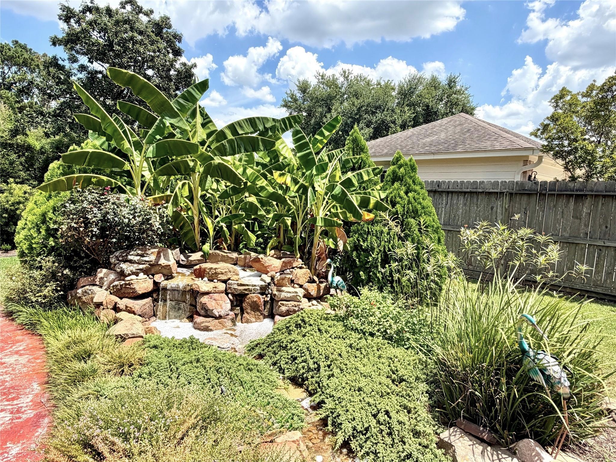 24818 Haverford Road Spring, TX 77389 - Photo 7 of 45 Water Fall