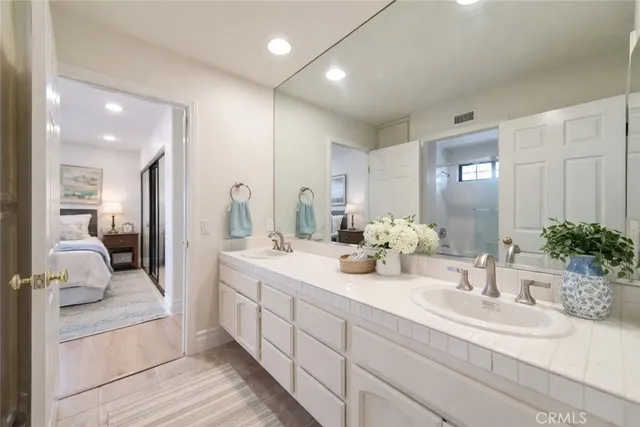 $6,500 | 22201 Wayside, Mission Viejo, CA 92692