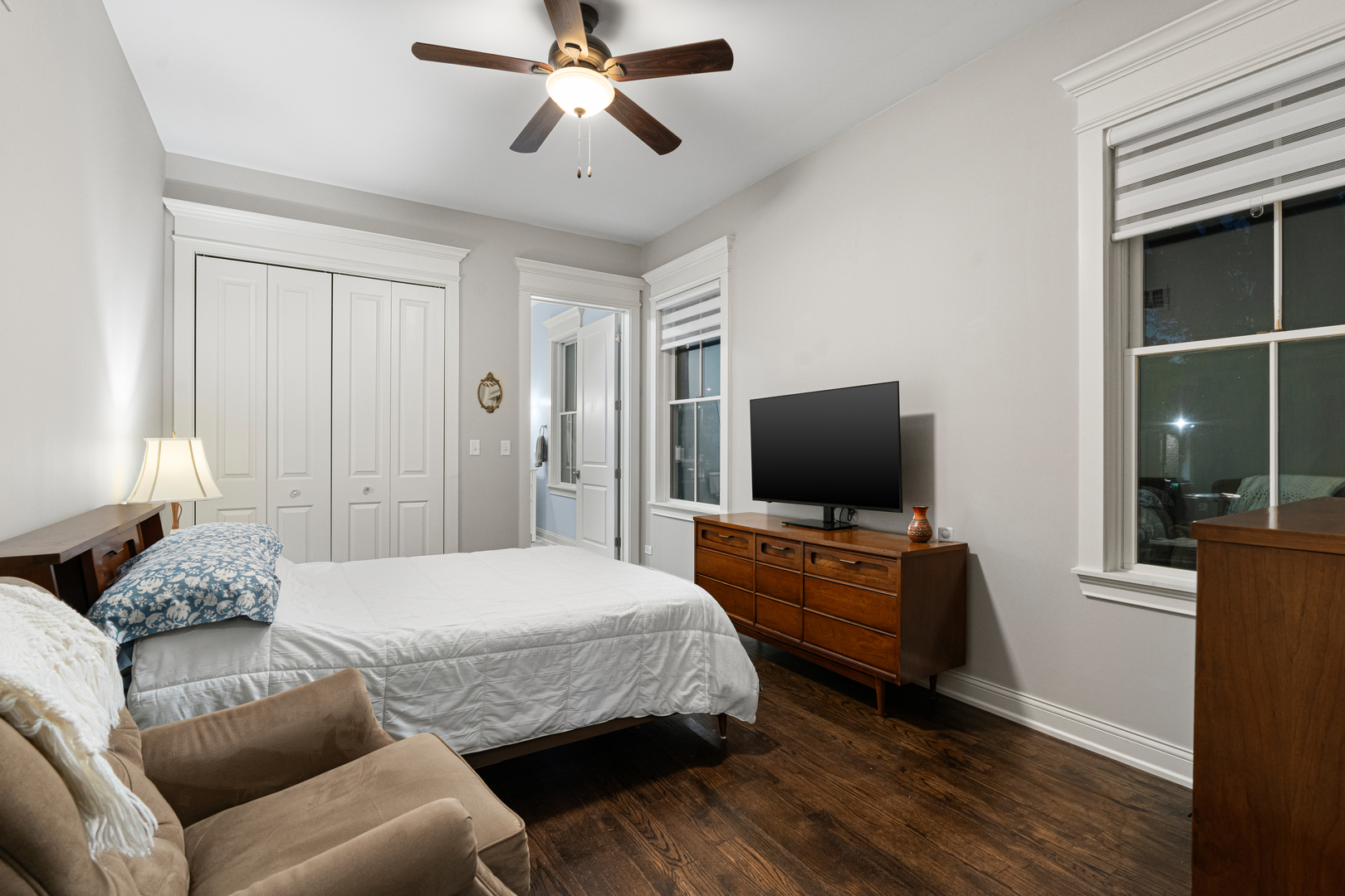 326 East Central Road Arlington Heights, IL 60005 - Photo 33 of 47