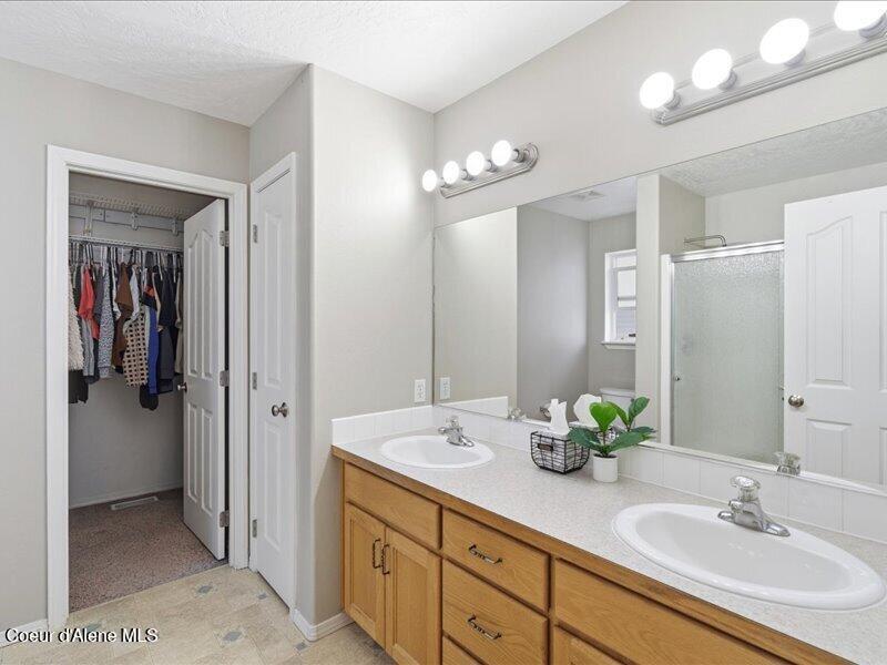 1474 West Timor Avenue Coeur D'Alene, ID 83815 - Photo 29 of 41 27-Primary Bathroom