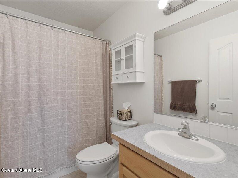 1474 West Timor Avenue Coeur D'Alene, ID 83815 - Photo 32 of 41 33-Full Bath