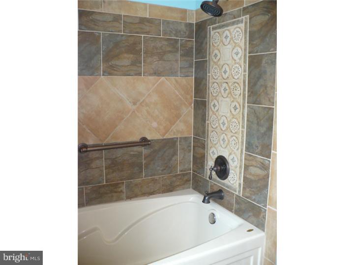 2919 Newport Way Sinking Spring, PA 19608 - Photo 20 of 24 Bathroom