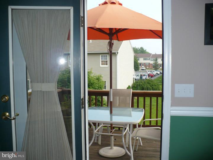 2919 Newport Way Sinking Spring, PA 19608 - Photo 4 of 24 Deck