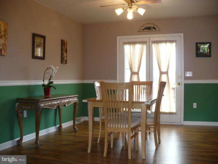 2919 Newport Way Sinking Spring, PA 19608 - Photo 7 of 24 Dining Room