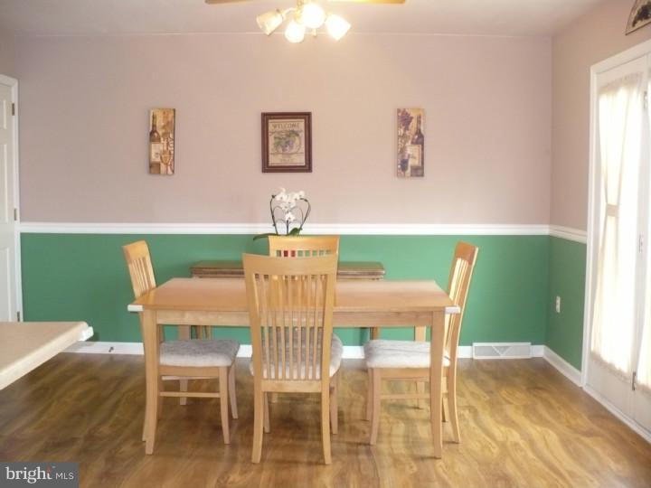 2919 Newport Way Sinking Spring, PA 19608 - Photo 8 of 24 Dining Room