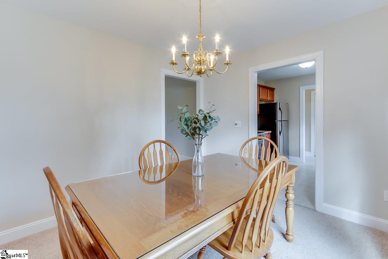 602 Old Rutherford Road Taylors, SC 29687 - Photo 7 of 28