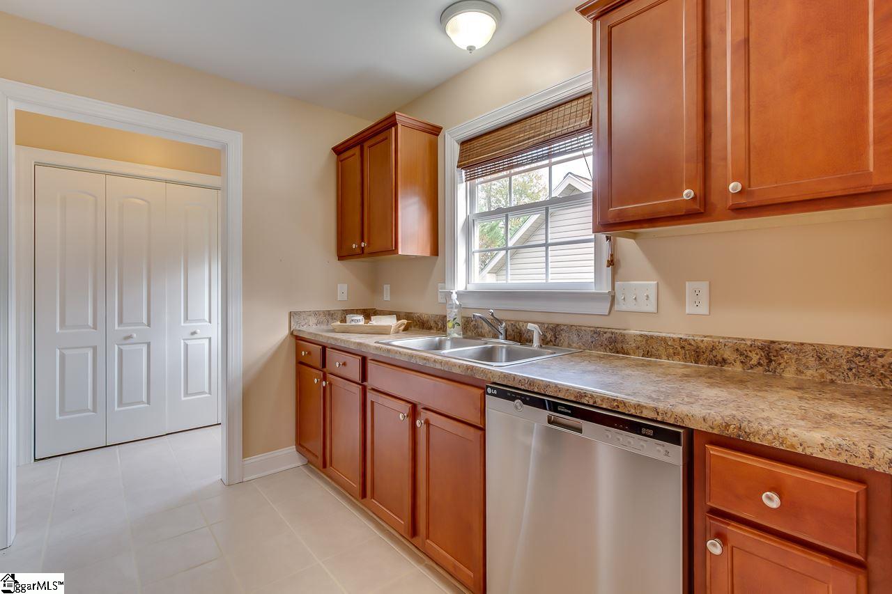 602 Old Rutherford Road Taylors, SC 29687 - Photo 9 of 28