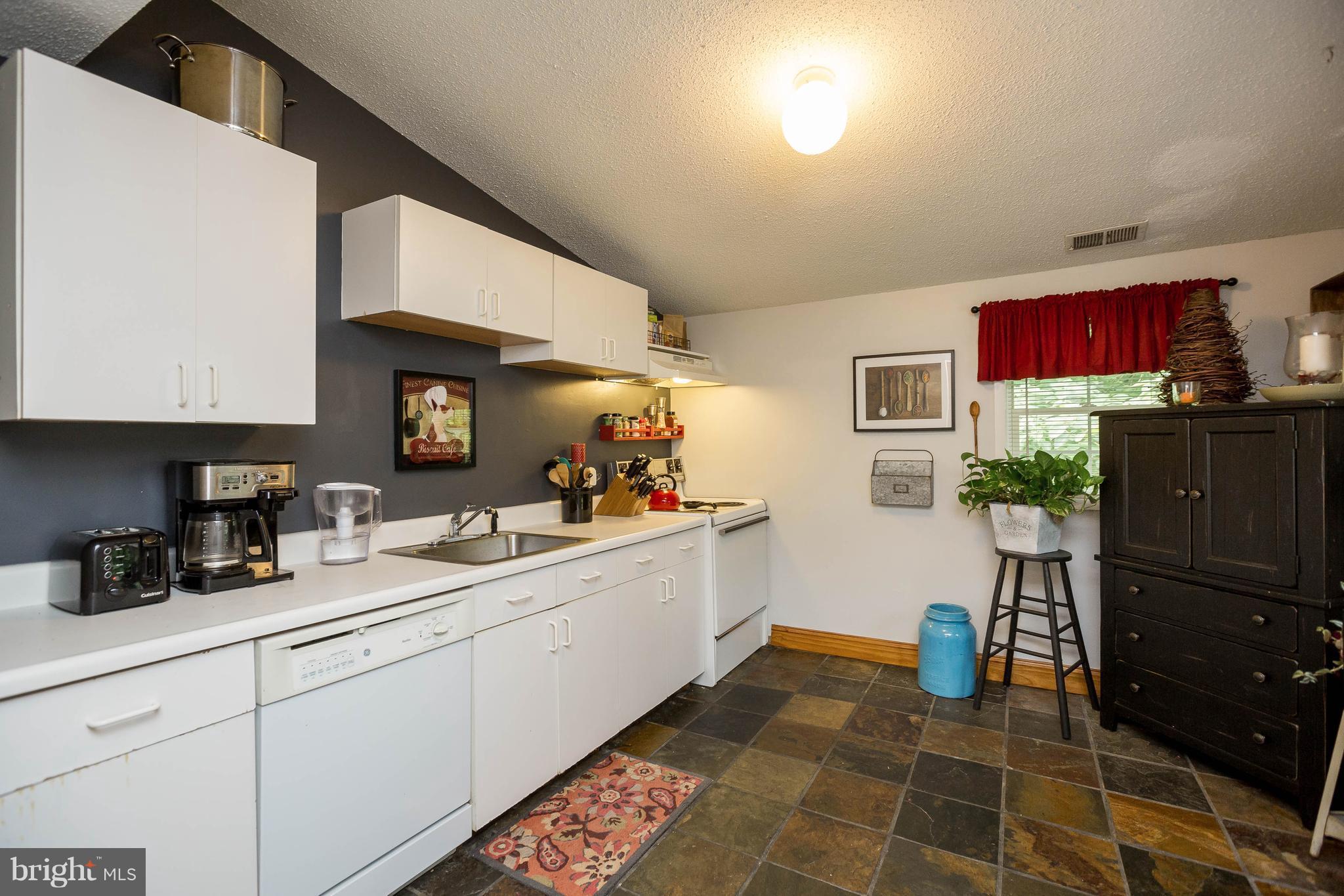 8799 Frederick Road Ellicott City, MD 21043 - Photo 5 of 22 2nd floor Kitchen