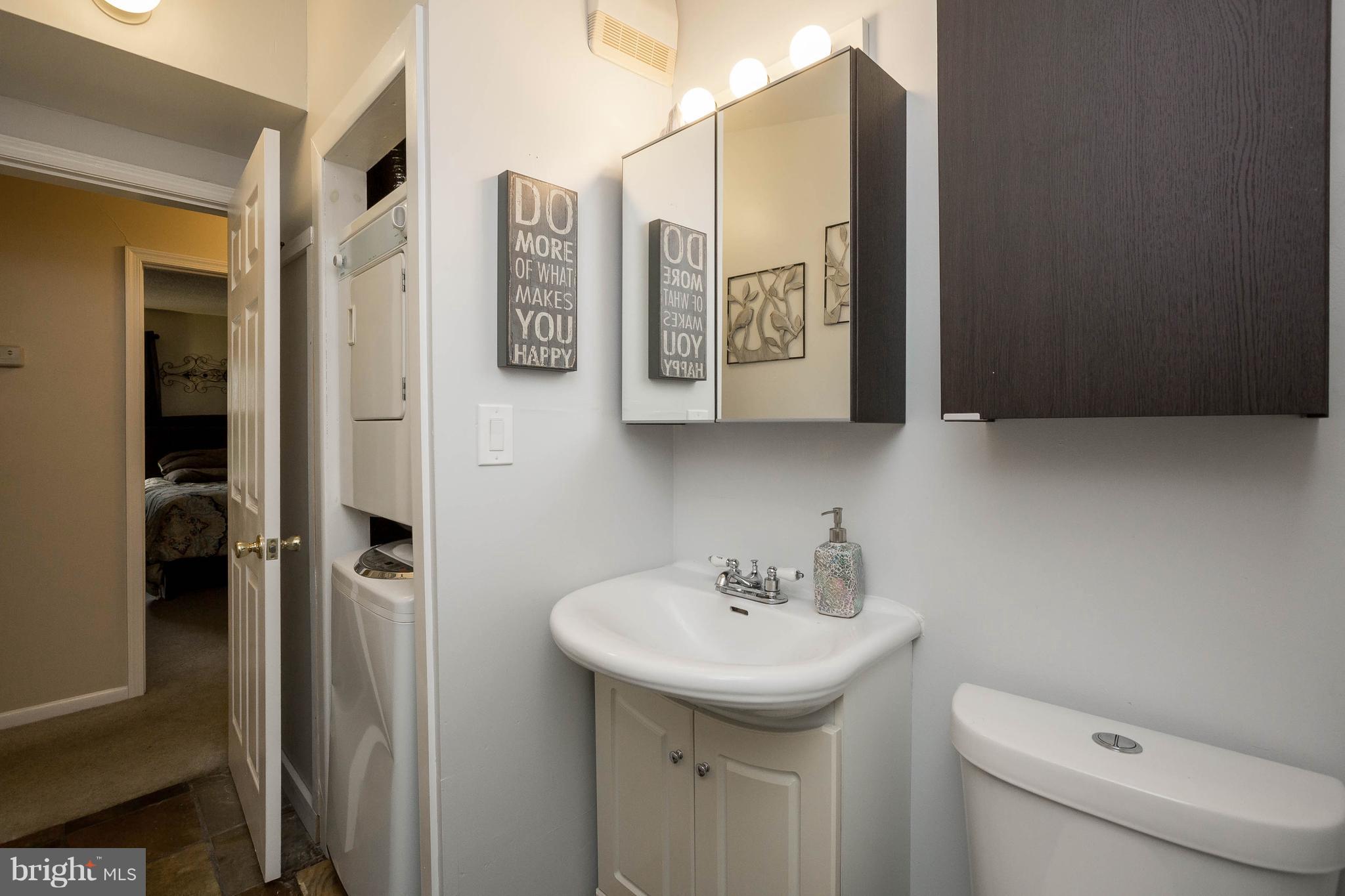 8799 Frederick Road Ellicott City, MD 21043 - Photo 6 of 22 1st floor Bath