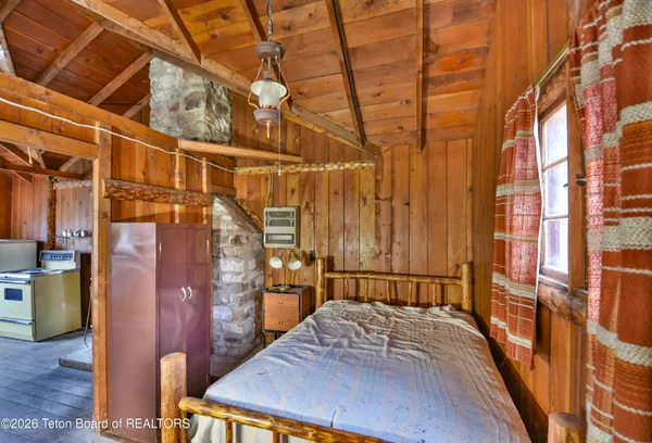 $189,900 | 136 North Lake Avenue, Pinedale, WY 82941