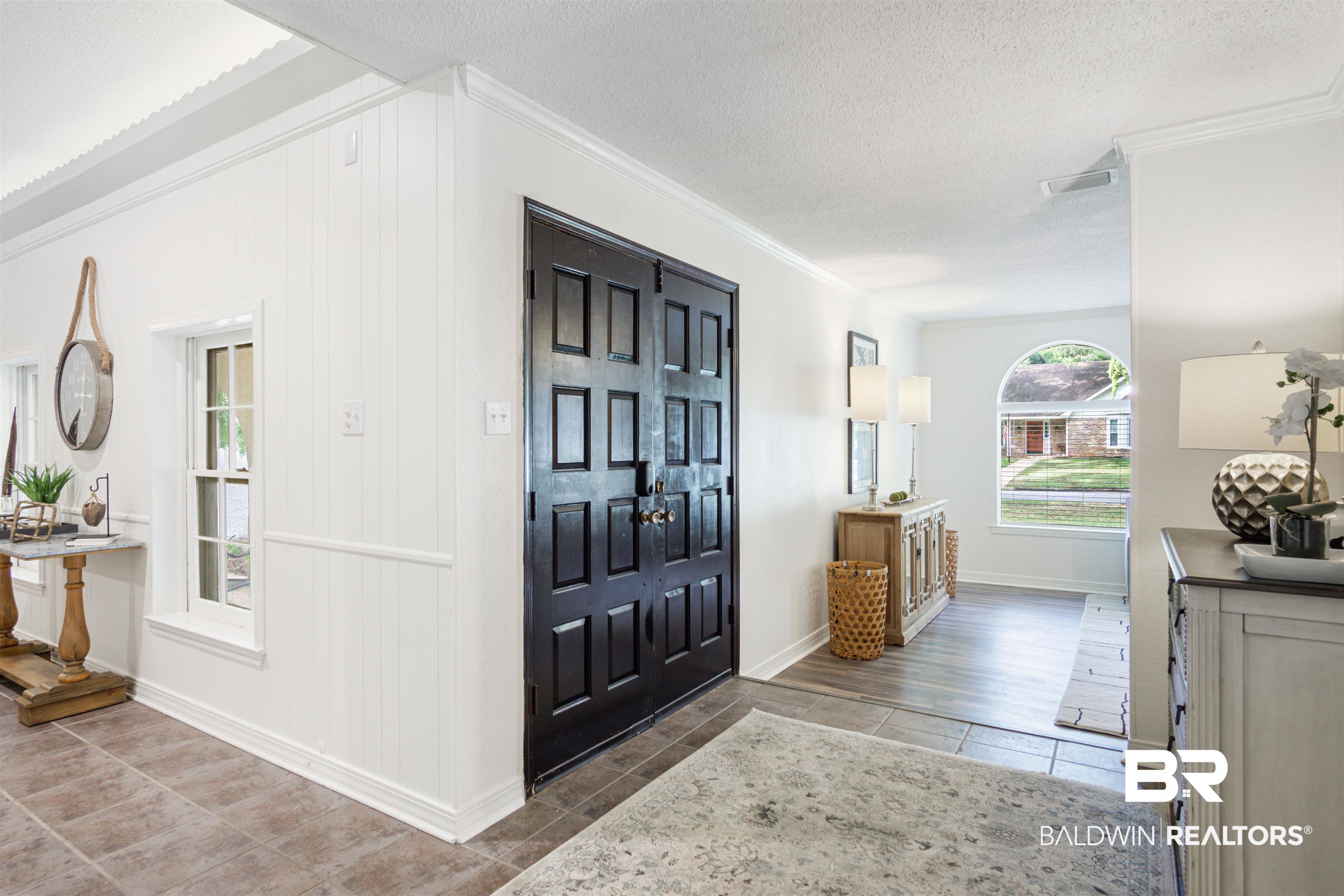 959 Royal Oak Court Mobile, AL 36693 - Photo 2 of 48