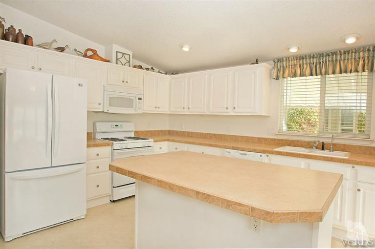 195 Tierra Rejada Road, Unit 217 Simi Valley, CA 93065 - Photo 3 of 18 Additional Photo