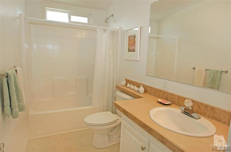 195 Tierra Rejada Road, Unit 217 Simi Valley, CA 93065 - Photo 5 of 18 Additional Photo