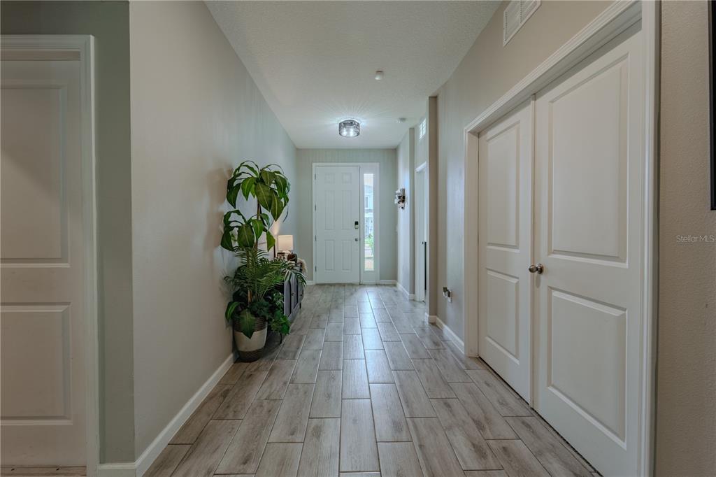 4020 Balsam Falls Road Deland, FL 32724 - Photo 4 of 44